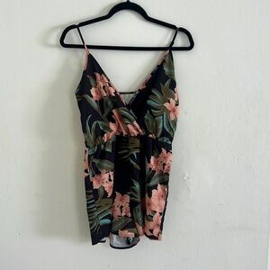 Adjustable strap floral romper